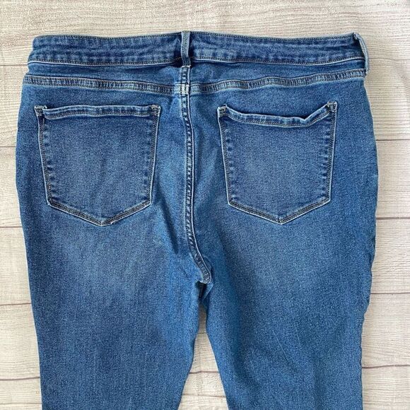 Old navy women 18 rockstar super skinny ripped cotton blend jeans - Picture 7 of 10